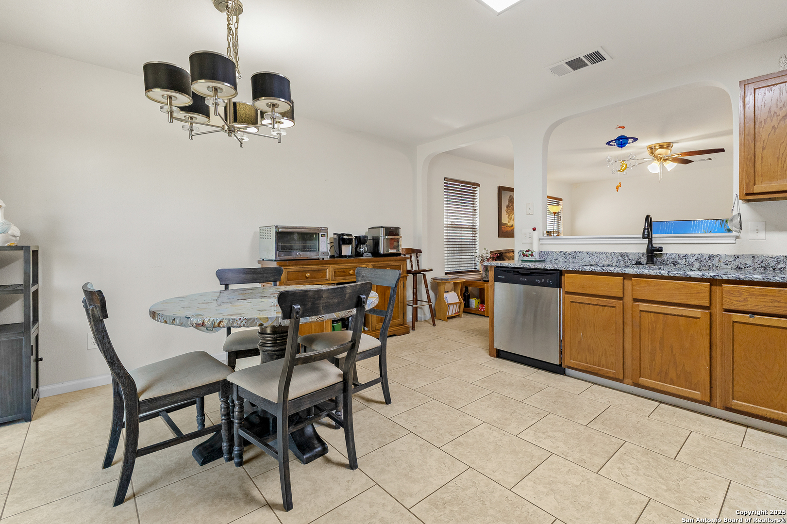 427 Stable Vista San Antonio TX 78227