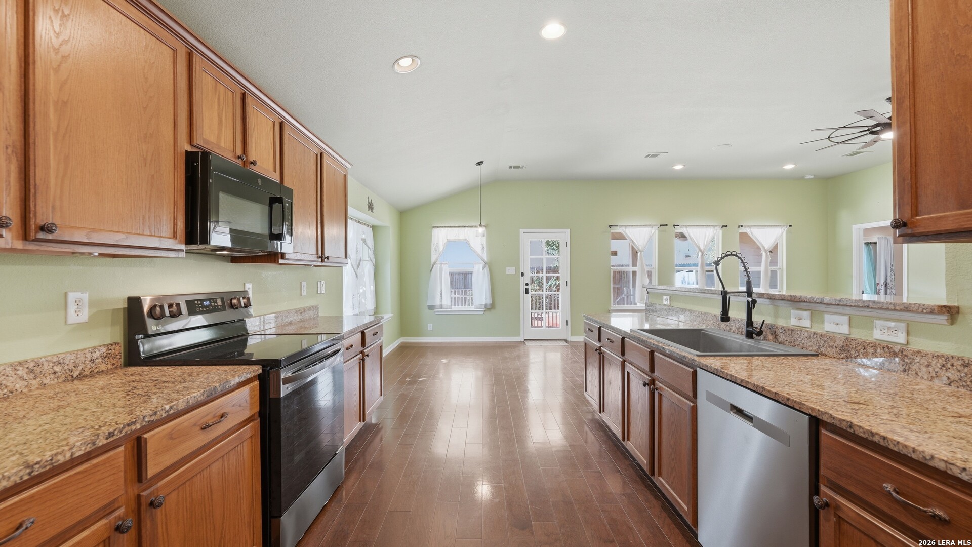 1210 Mineral Hills San Antonio TX 78260