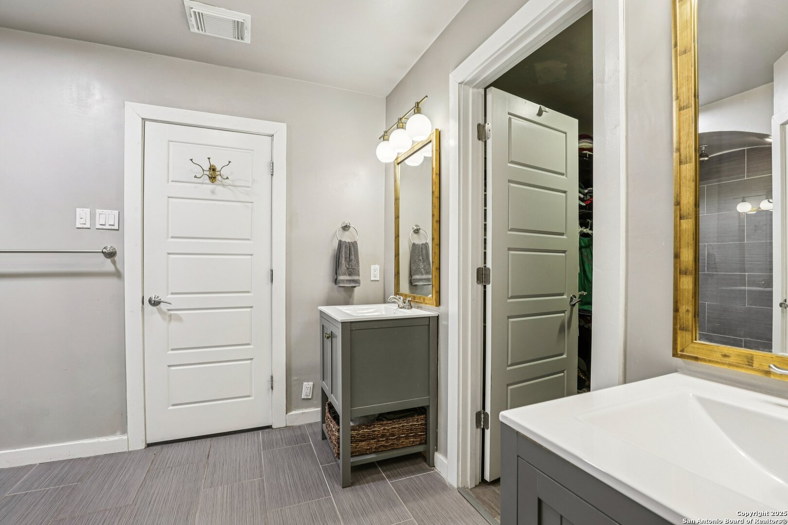 721 Saint James San Antonio TX 78202