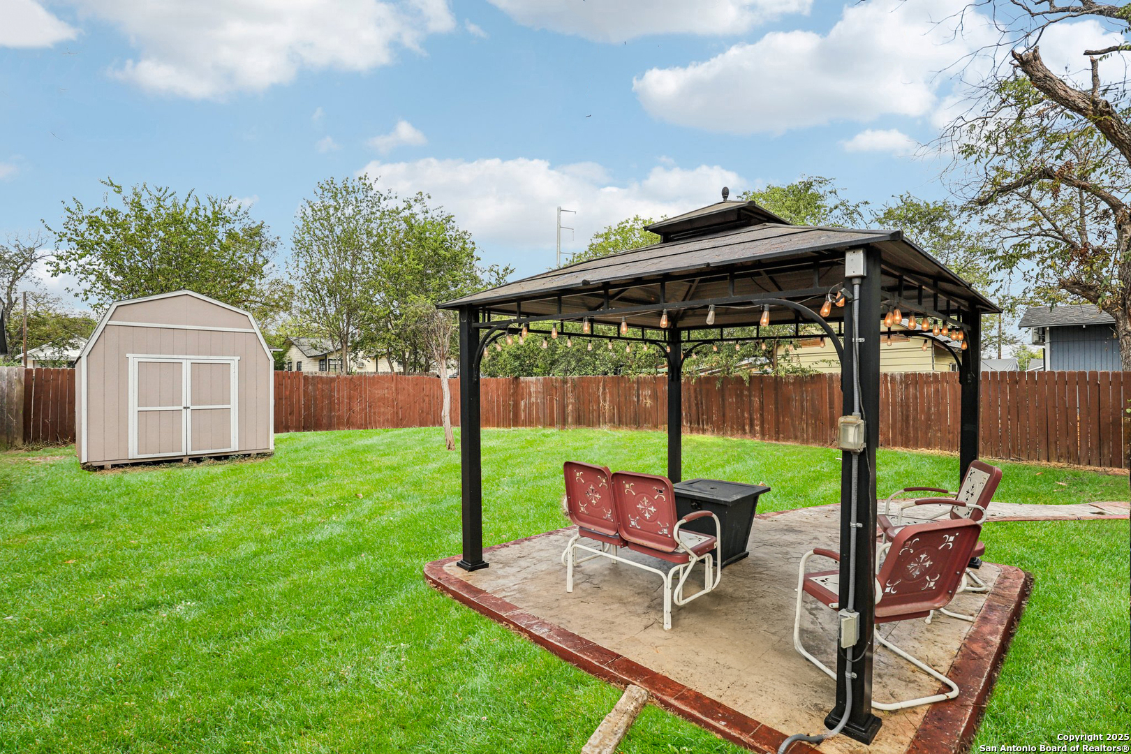 721 Saint James San Antonio TX 78202