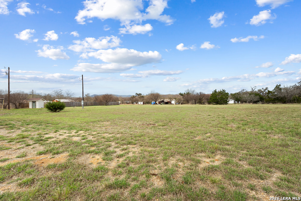 175 Pine Tree Medina TX 78055