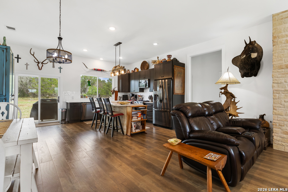 175 Pine Tree Medina TX 78055