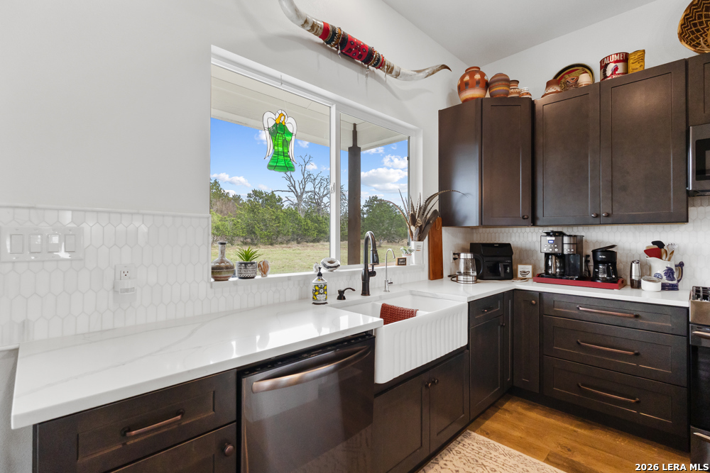 175 Pine Tree Medina TX 78055