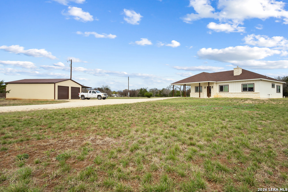 175 Pine Tree Medina TX 78055