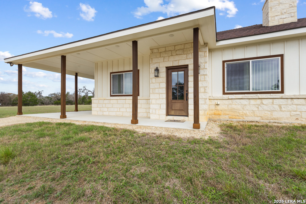 175 Pine Tree Medina TX 78055