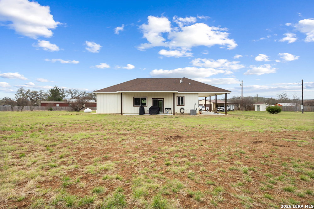 175 Pine Tree Medina TX 78055