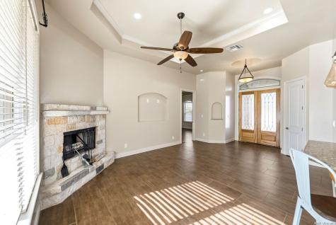 104 S Elise Drive La Vernia TX 78121