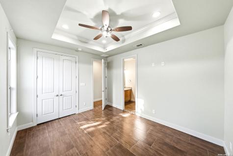104 S Elise Drive La Vernia TX 78121