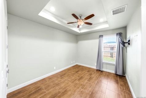 104 S Elise Drive La Vernia TX 78121