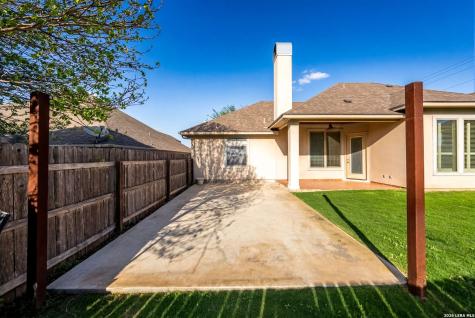 104 S Elise Drive La Vernia TX 78121