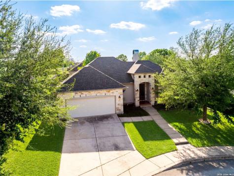 104 S Elise Drive La Vernia TX 78121