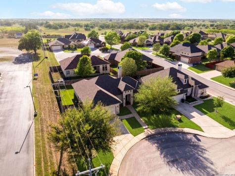 104 S Elise Drive La Vernia TX 78121