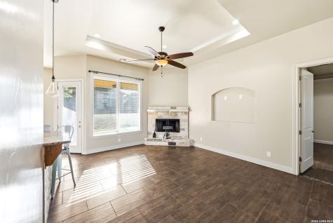 104 S Elise Drive La Vernia TX 78121