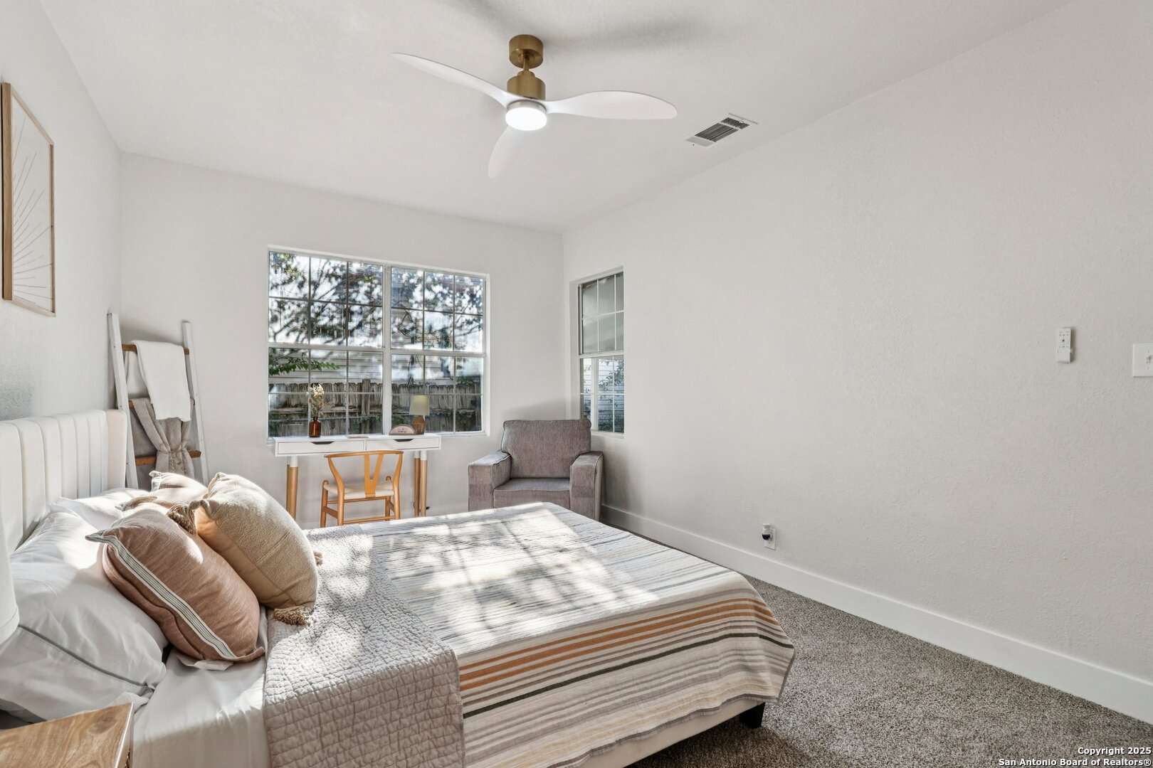 1119 W Huisache San Antonio TX 78201