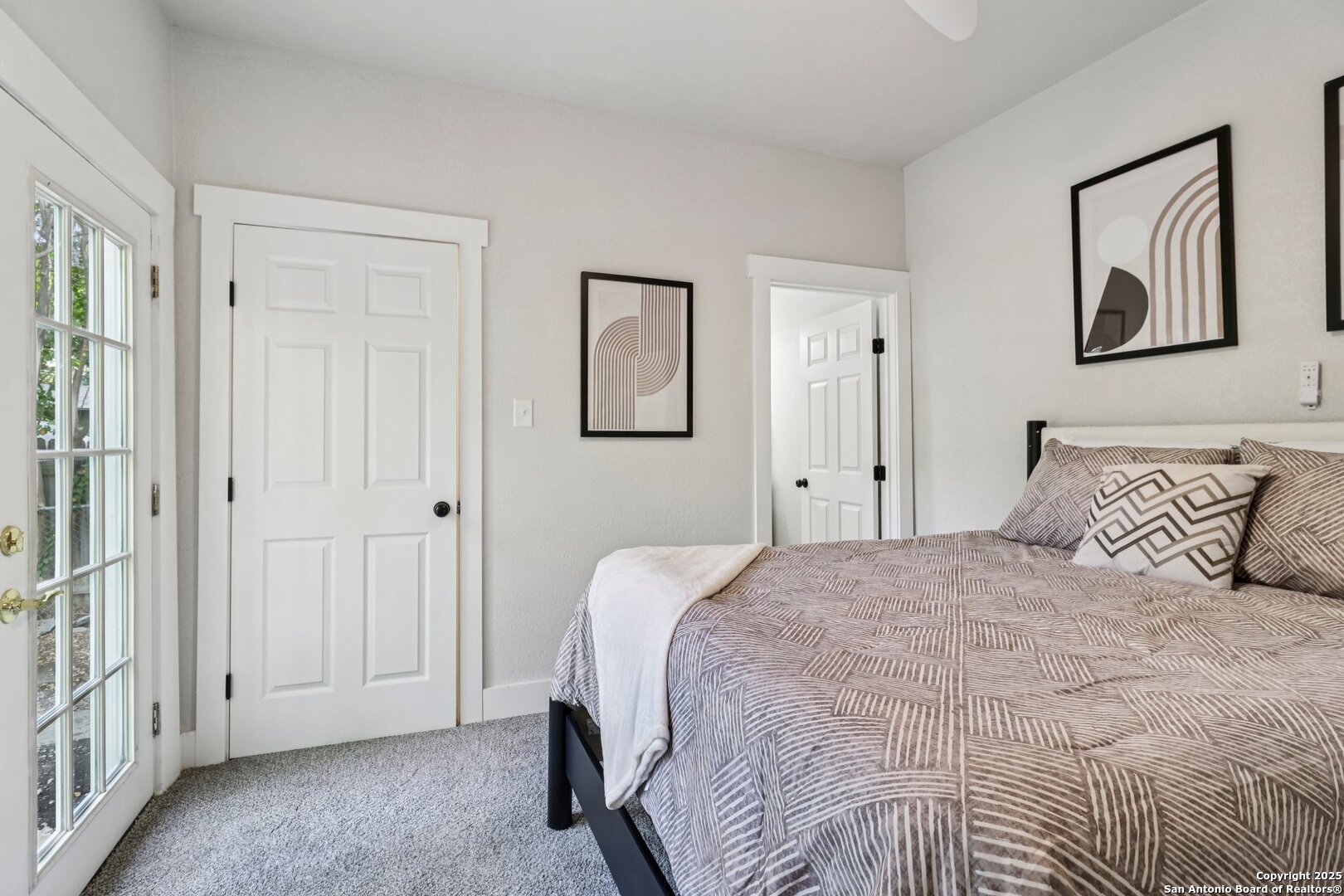 1119 W Huisache San Antonio TX 78201
