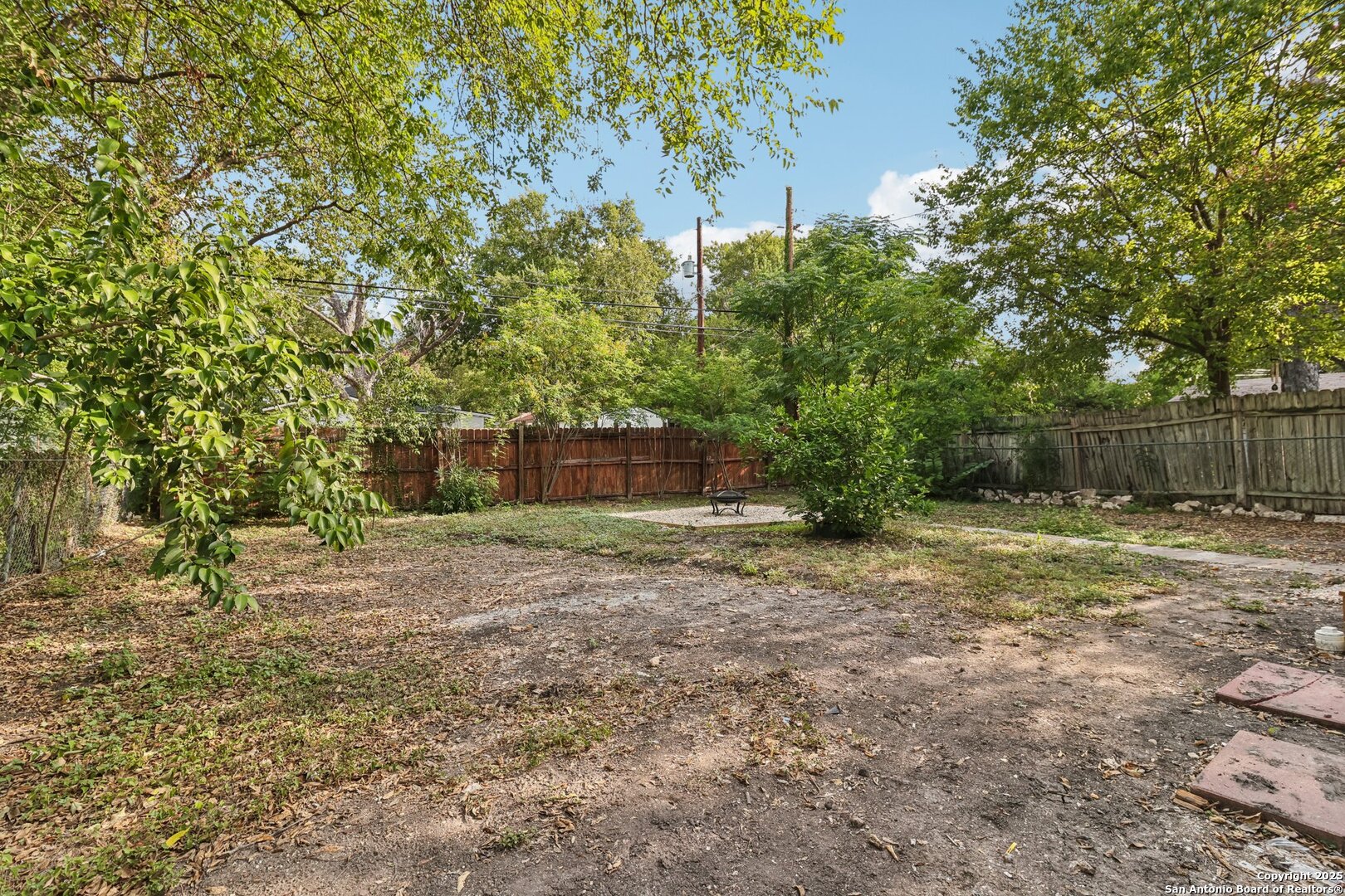 1119 W Huisache San Antonio TX 78201