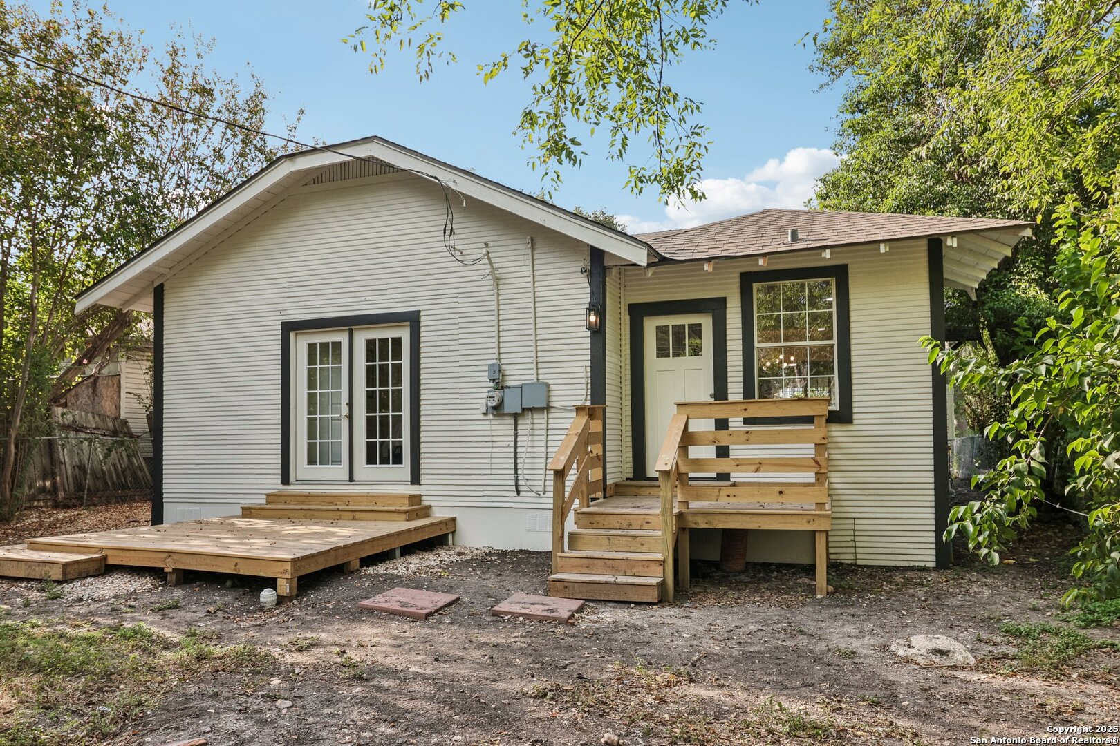 1119 W Huisache San Antonio TX 78201