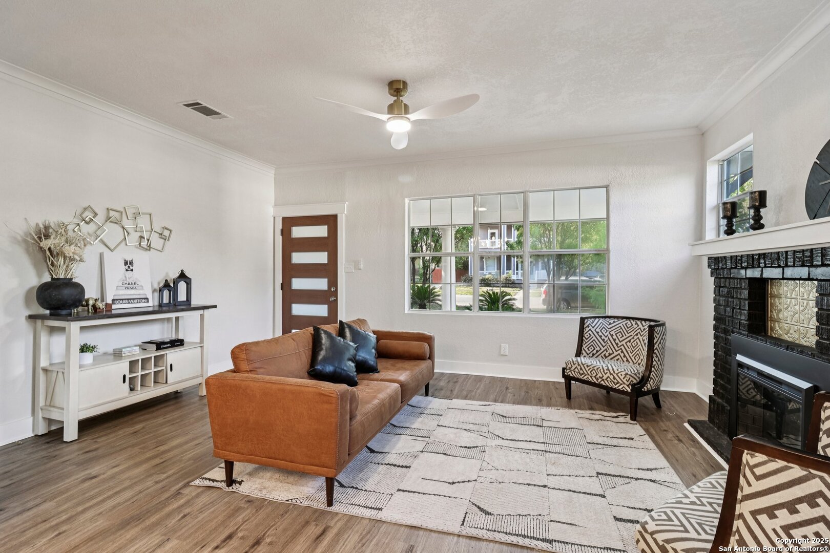 1119 W Huisache San Antonio TX 78201
