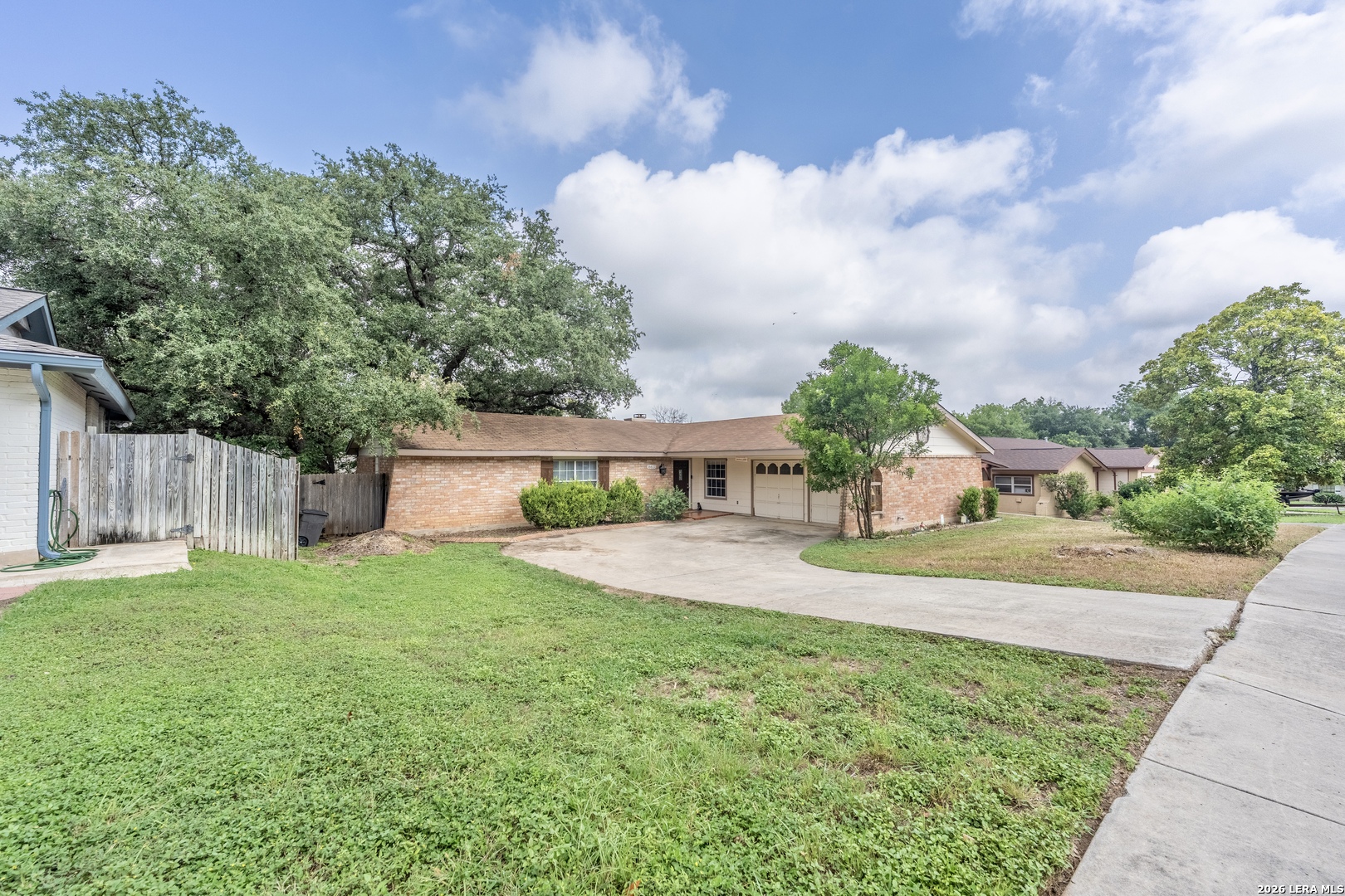 16611 Burr Hill Street San Antonio TX 78247