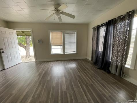 4235 Mickey Road San Antonio TX 78223
