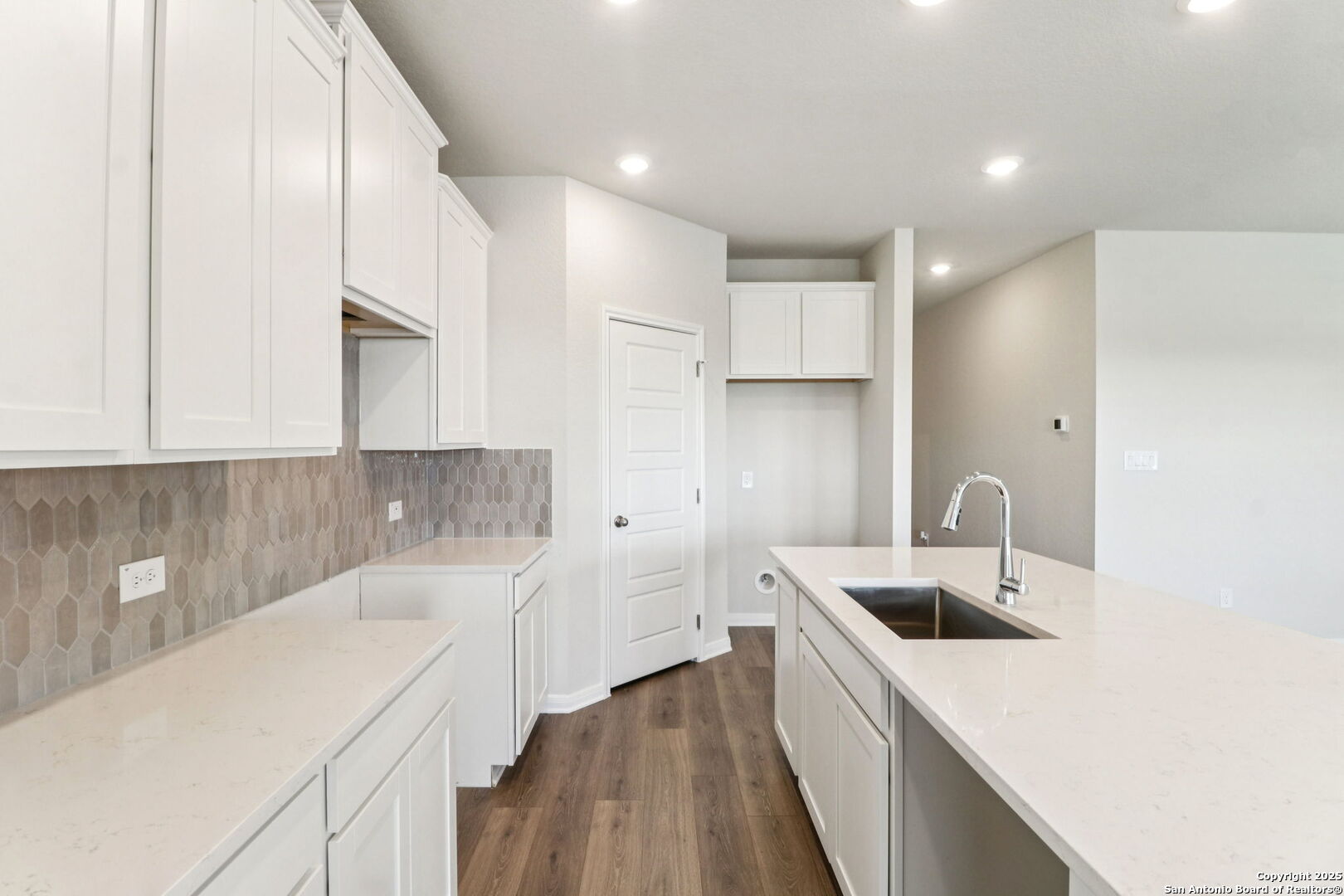 119 Barton Point Cibolo TX 78108