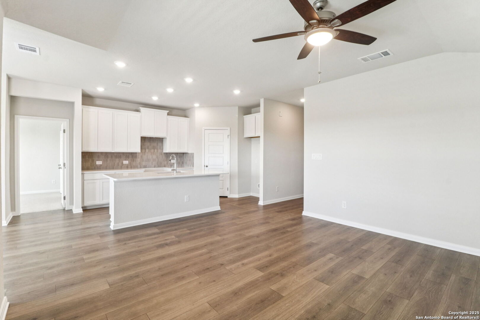 119 Barton Point Cibolo TX 78108