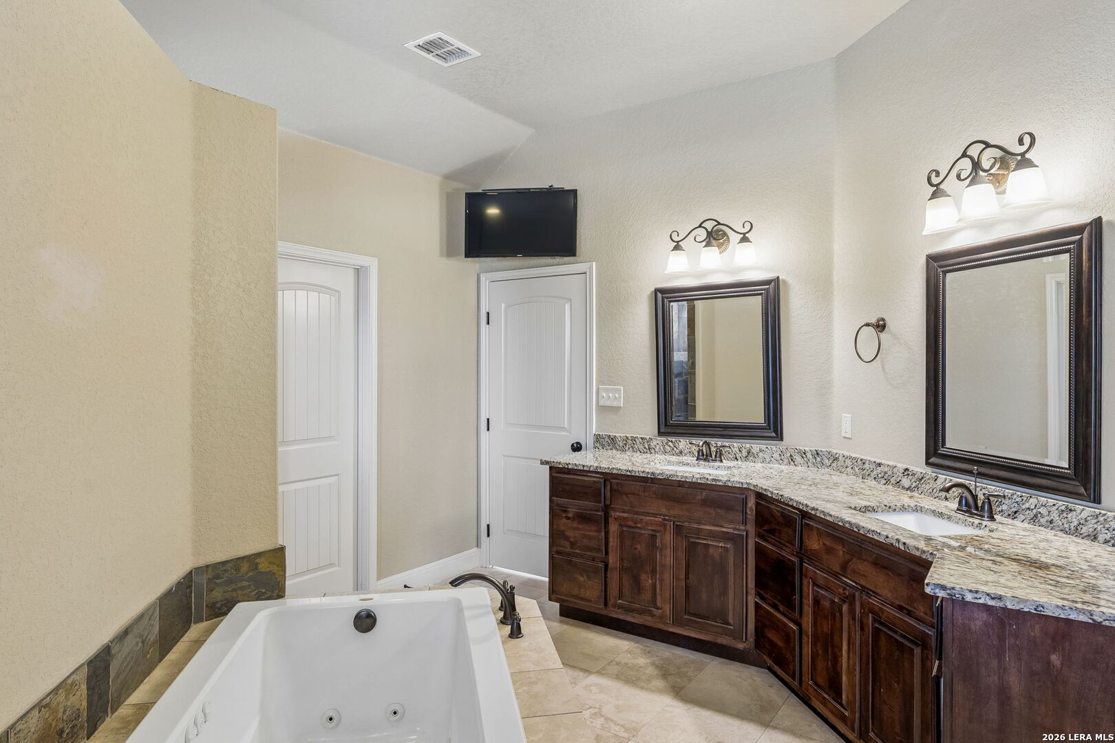 121 Abrego Mount Drive Floresville TX 78114
