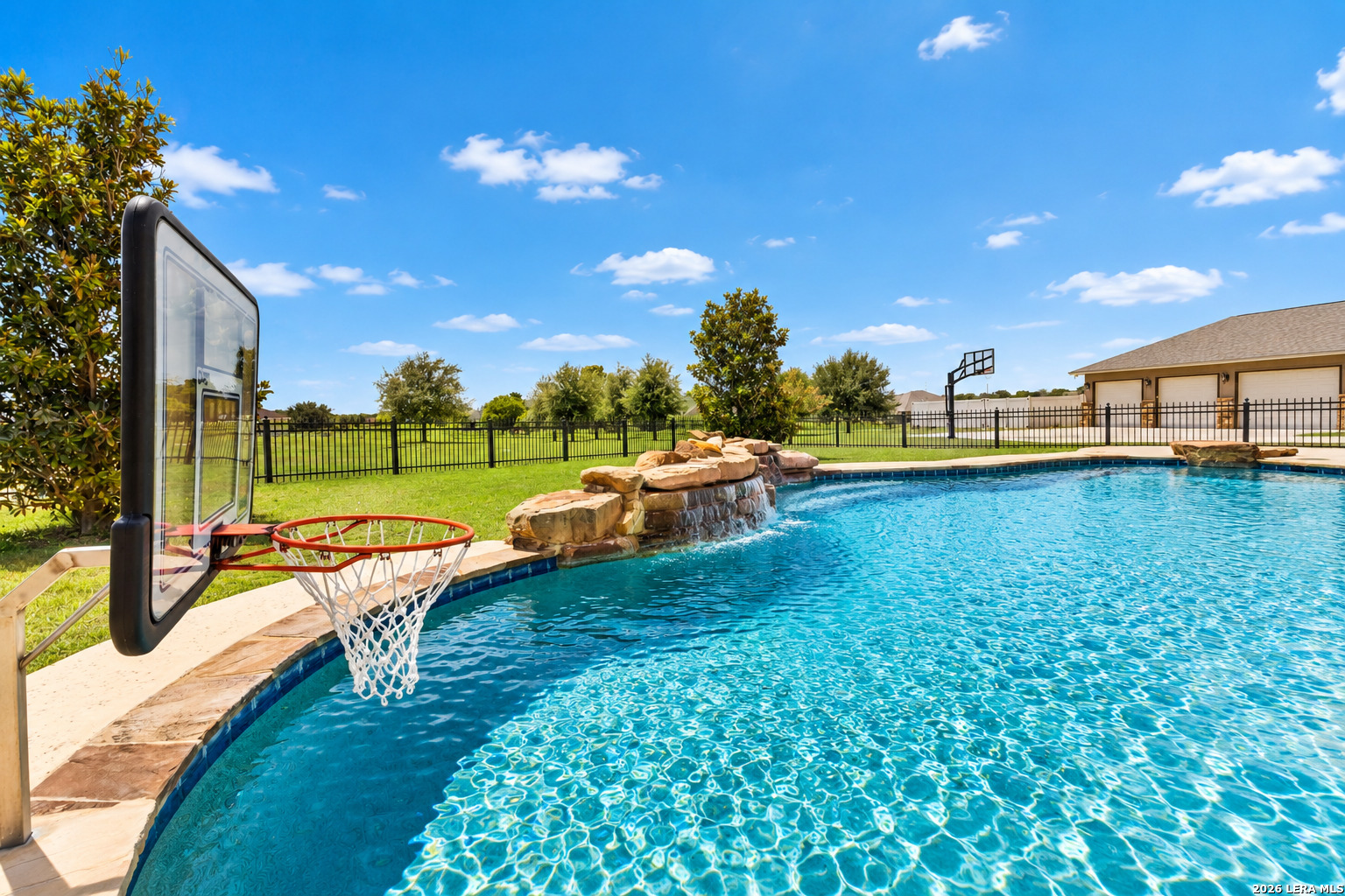 121 Abrego Mount Drive Floresville TX 78114