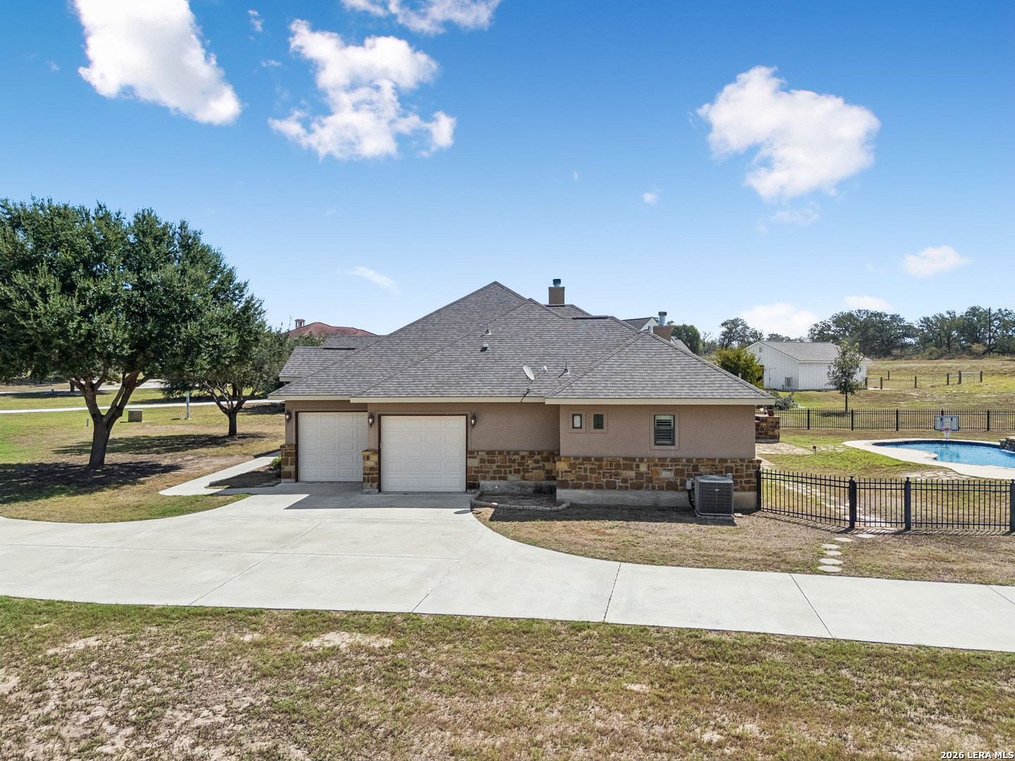 121 Abrego Mount Drive Floresville TX 78114