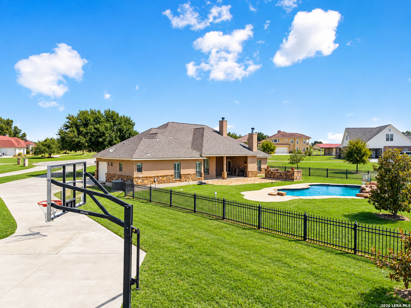 121 Abrego Mount Drive Floresville TX 78114