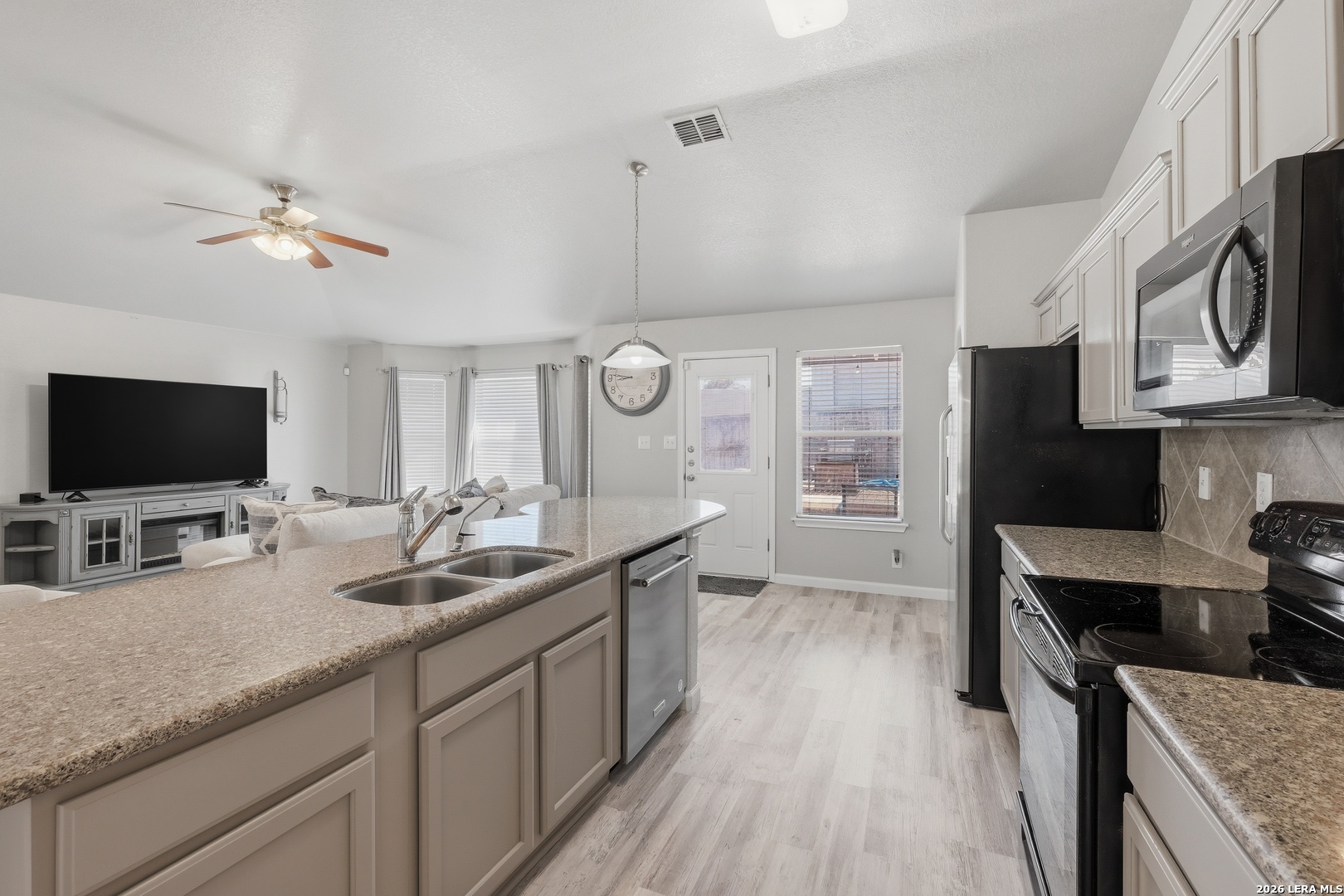 100 Farmview Cibolo TX 78108