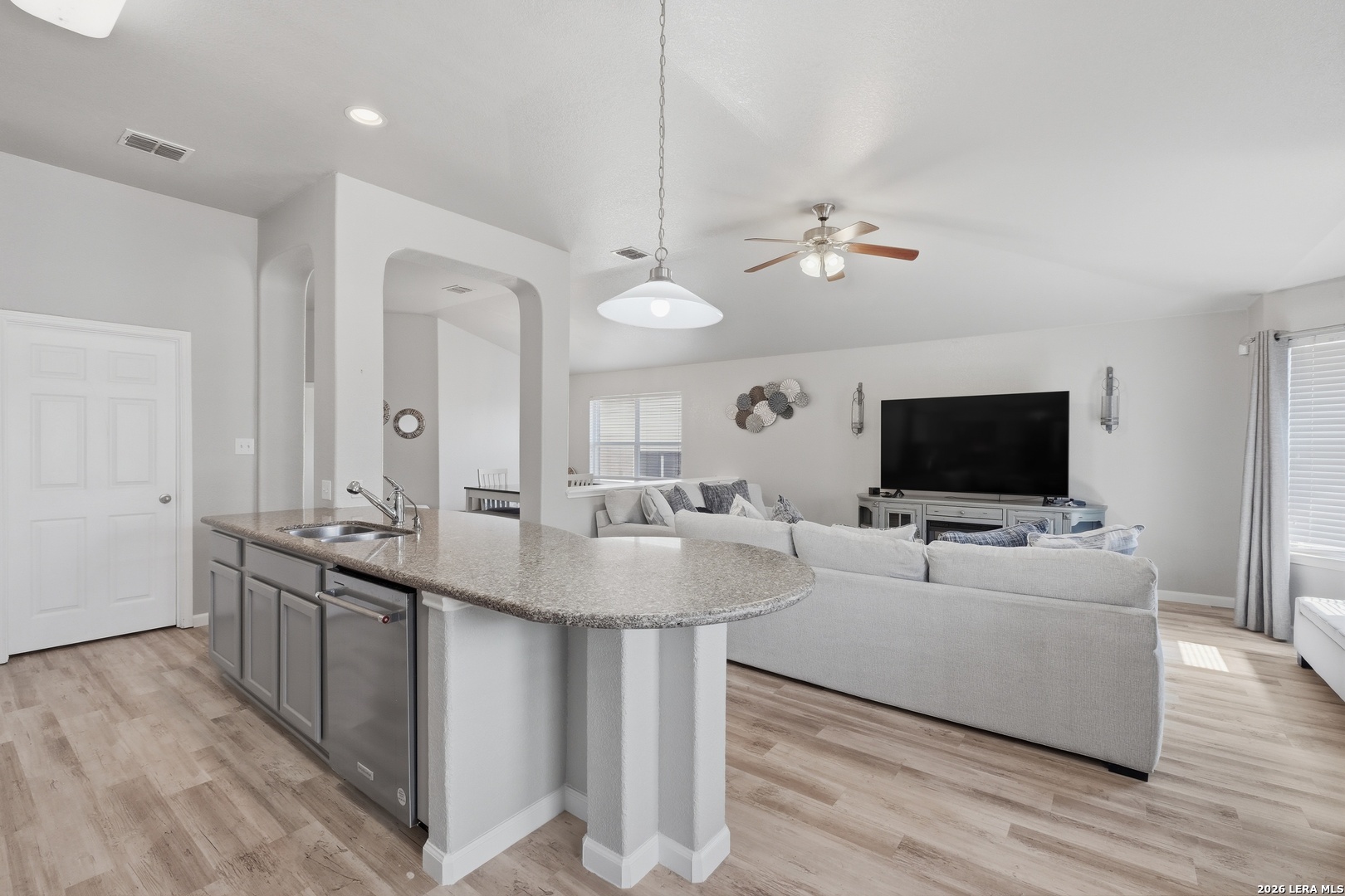 100 Farmview Cibolo TX 78108