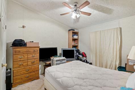 300 County Road 307 Floresville TX 78114