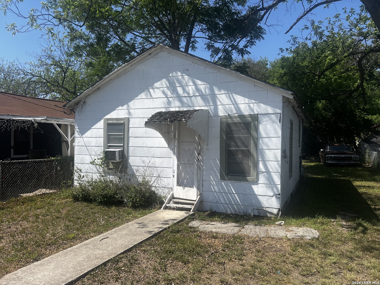 811 Theo Pwy San Antonio TX 78210