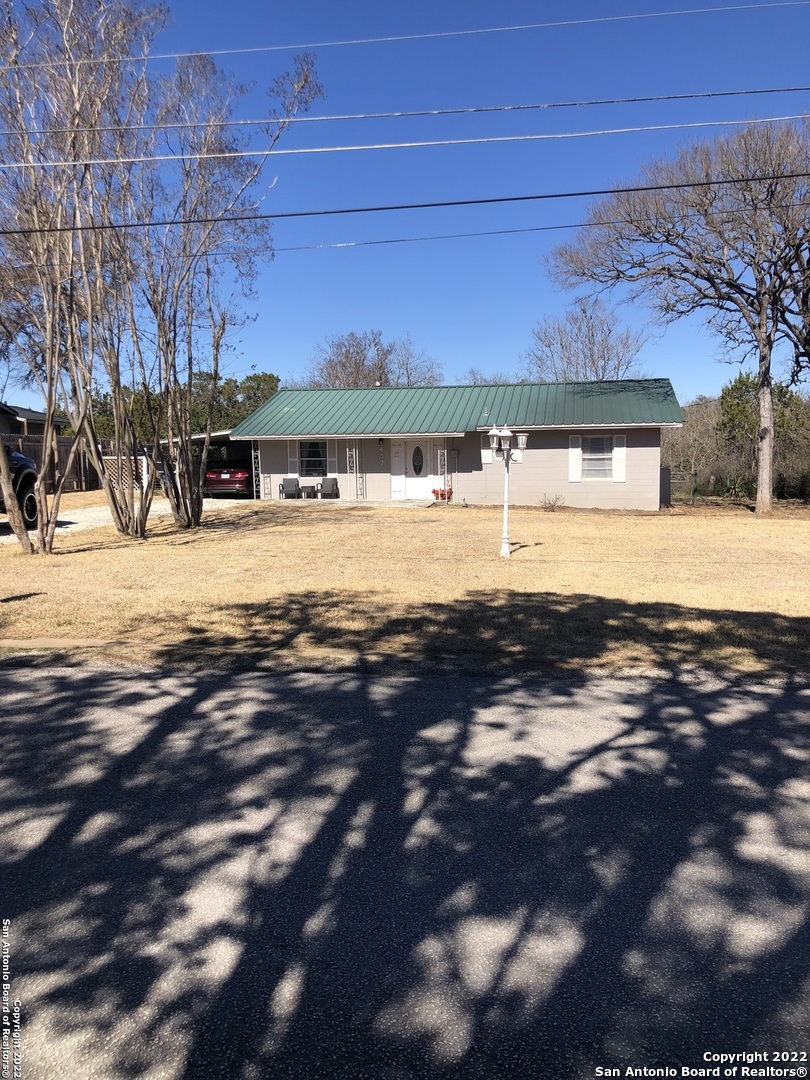 407 Bandera Boulevard Bandera TX 78003
