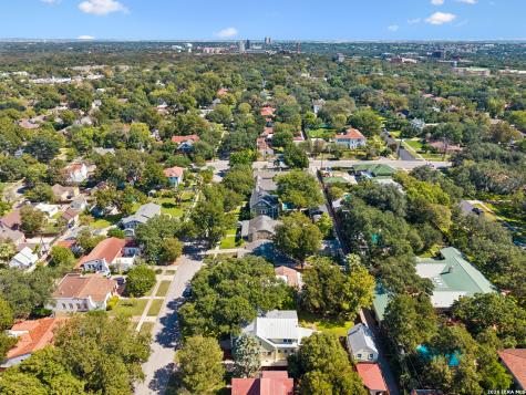 210 W Hollywood Avenue San Antonio TX 78212