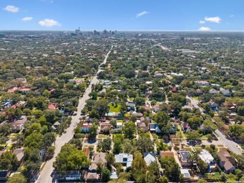 210 W Hollywood Avenue San Antonio TX 78212