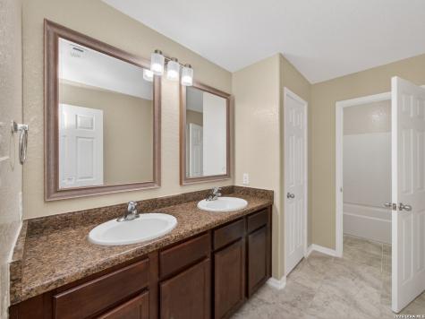 3727 Southern Grove San Antonio TX 78222