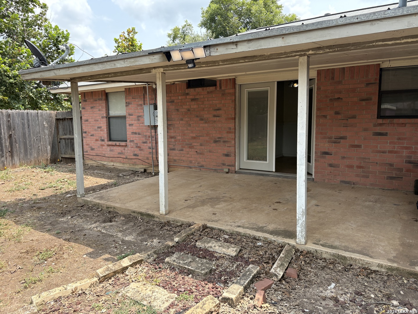 2110 21st Hondo TX 78861