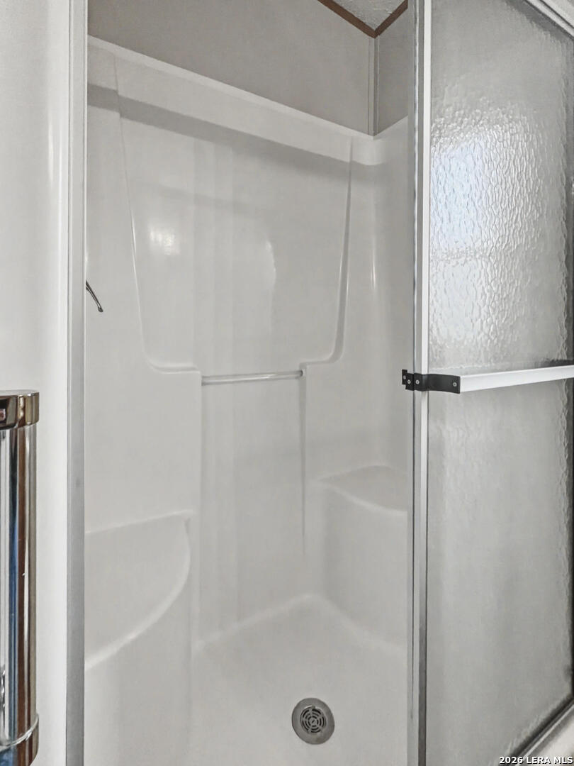 1372 N Lakeshore Bandera TX 78003