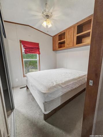 1372 N Lakeshore Bandera TX 78003