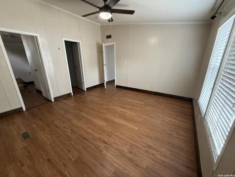 22819 Grand Spring Elmendorf TX 78112