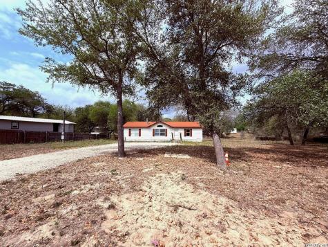 22819 Grand Spring Elmendorf TX 78112
