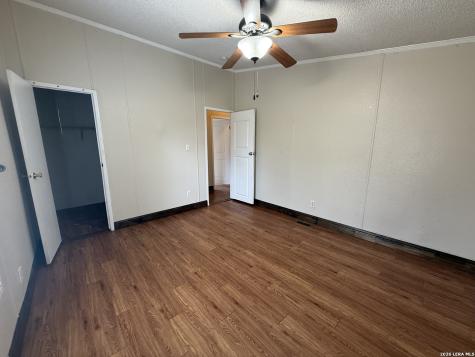 22819 Grand Spring Elmendorf TX 78112