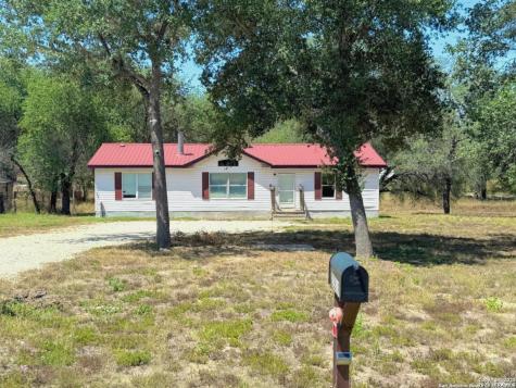 22819 Grand Spring Elmendorf TX 78112