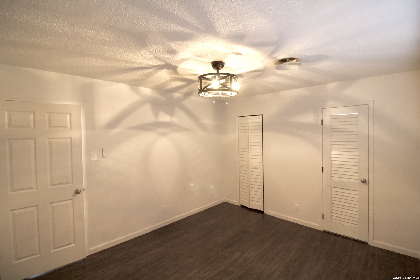 1203 Yosemite Beeville TX 78102