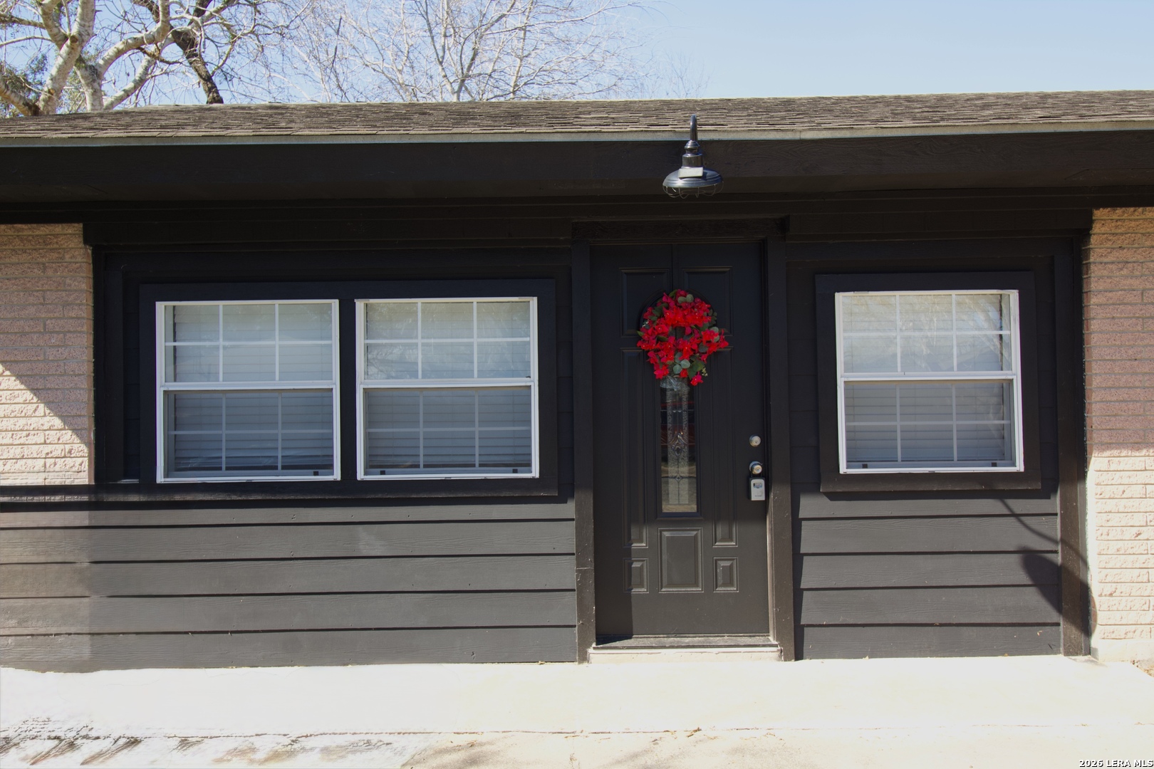1203 Yosemite Beeville TX 78102