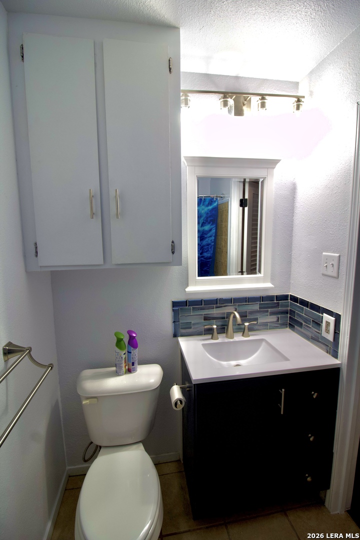 1203 Yosemite Beeville TX 78102