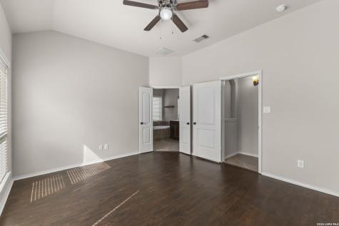 8729 White Crown San Antonio TX 78254