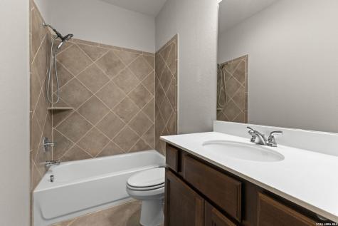 8729 White Crown San Antonio TX 78254